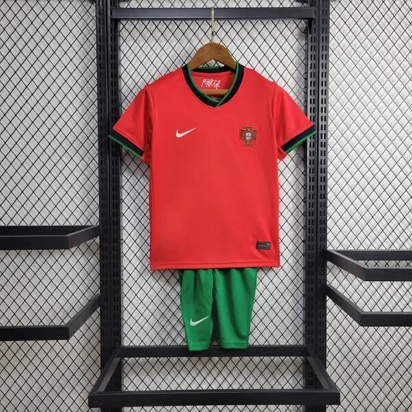 24/25 kids Portugal home size 16-2